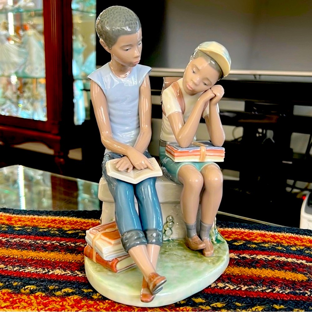 Lladro “School Chums”